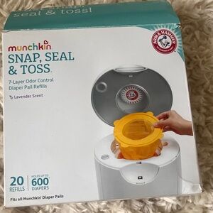 Munchkin Snap, Seal & Toss Diaper Pail Refills - Orange and White